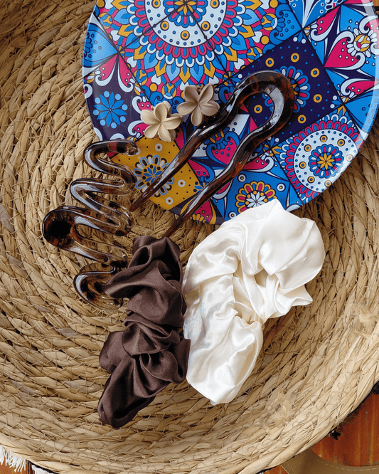 Invest in our Café Mocha • Curly Hair Accessories. Add a pop of color and fun to your curls in Lebanon at Glowrious!