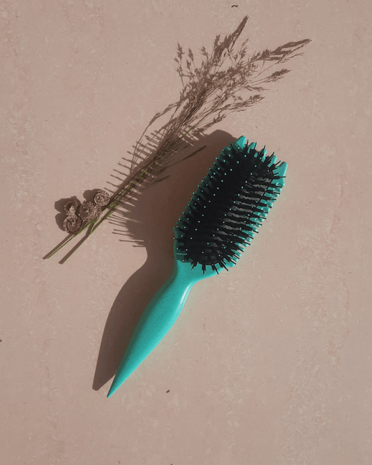 Invest in our EdgeLift Curl Defining Brush - Aqua - Green Edition - Lebanon - Glowrious