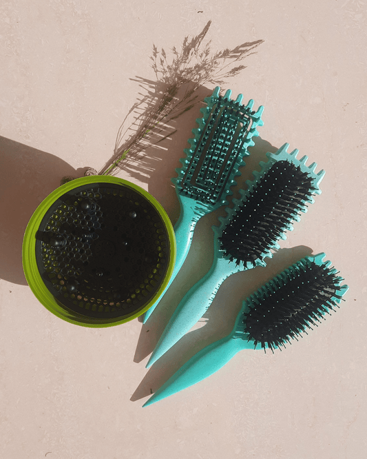 Invest in our EdgeLift Curl Defining Brush - Aqua - Green Edition - Lebanon - Glowrious