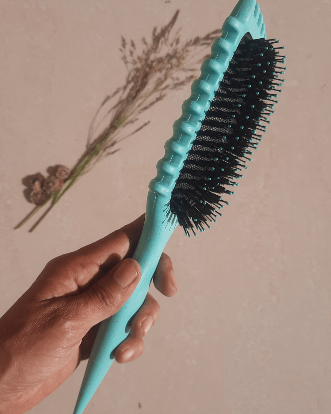 Invest in our EdgeLift Curl Defining Brush - Aqua - Green Edition - Lebanon - Glowrious