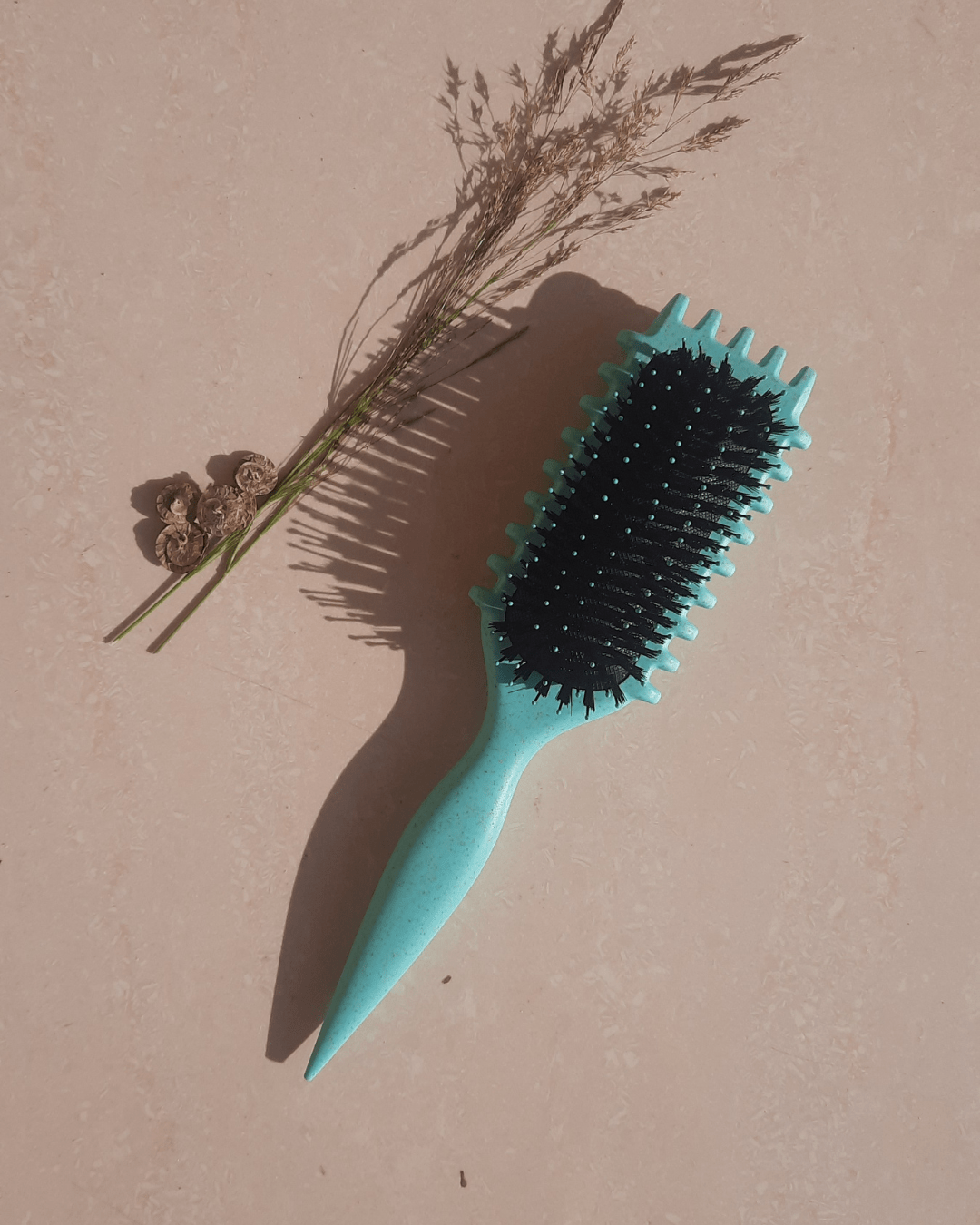 Invest in our EdgeLift Curl Defining Brush - Aqua - Green Edition - Lebanon - Glowrious