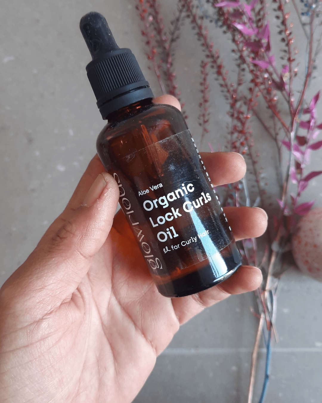 Invest in our Curly Hair Organic Lock Curls Oil - Lebanon - Glowrious