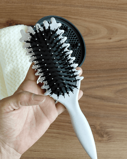 Invest in our EdgeLift Curl Defining Brush • Essential Pro-Styler • Basic Ed. - Lebanon - Glowrious