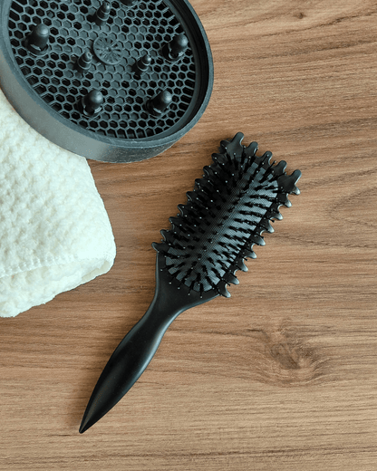 Invest in our EdgeLift Curl Defining Brush • Essential Pro-Styler • Basic Ed. - Lebanon - Glowrious