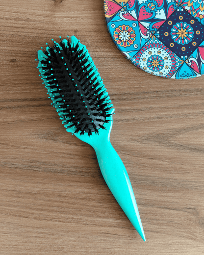 Invest in our EdgeLift Curl Defining Brush • Ultra-Definition • Color Ed. - Lebanon - Glowrious