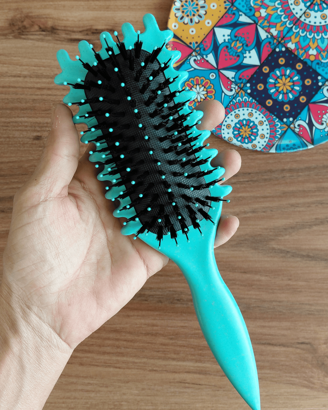 Invest in our EdgeLift Curl Defining Brush • Ultra-Definition • Color Ed. - Lebanon - Glowrious