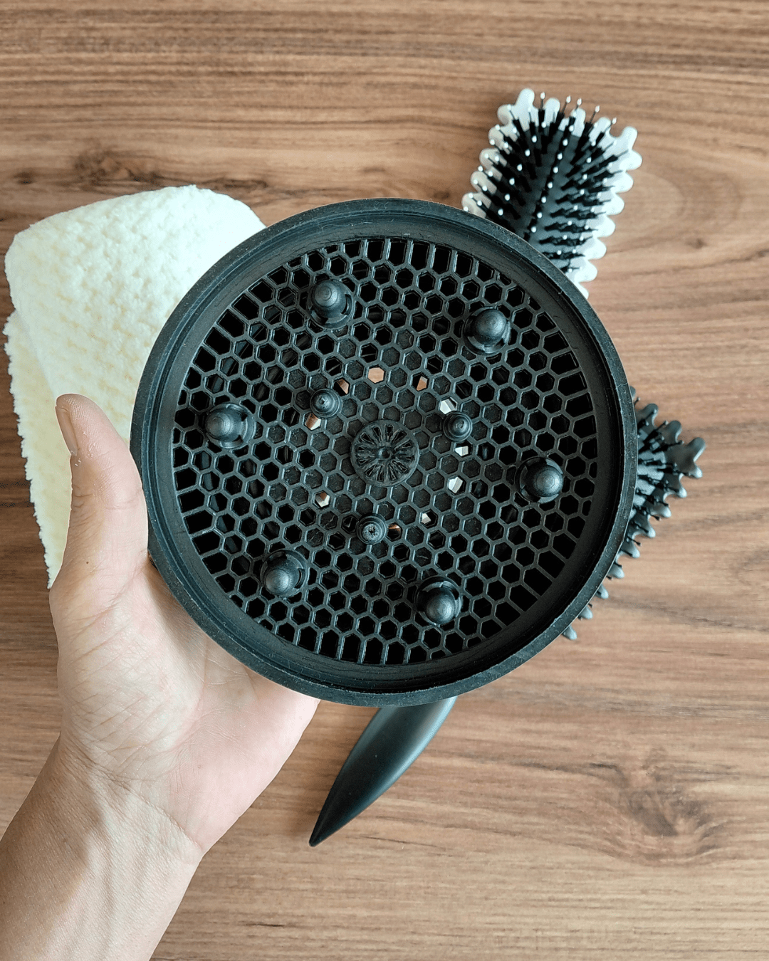 Invest in our Pop - Up Silicone Diffuser • Zero - Damage Drying • Classic Ed. - Lebanon - Glowrious