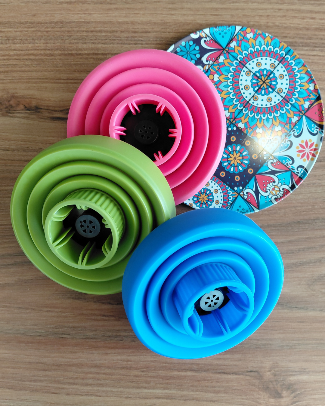 Invest in our Pop - Up Silicone Diffuser • Zero - Damage Drying • Color Ed. - Lebanon - Glowrious