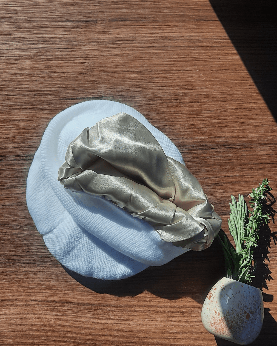 Invest in our Special Curly Hair Beanie - Lebanon - Glowrious